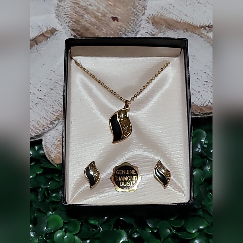Vintage Diamond Dust Earrings & Necklace Set
